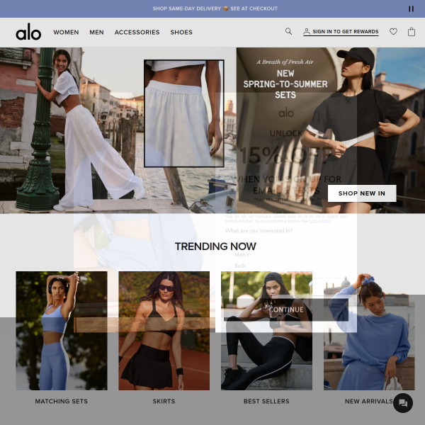 Alo Yoga website